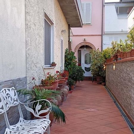 Lovely House Near The Beach Torre del Lago Puccini Exteriér fotografie