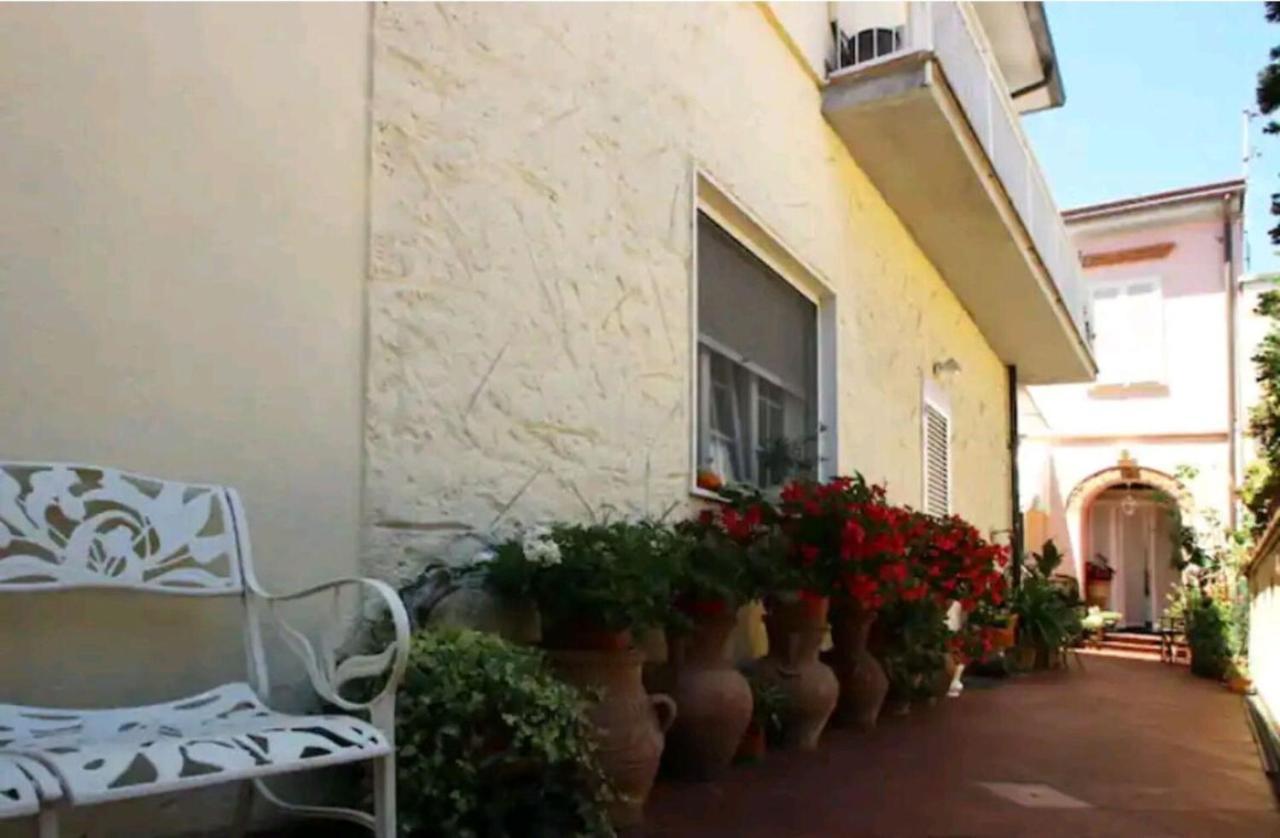 Lovely House Near The Beach Torre del Lago Puccini Exteriér fotografie